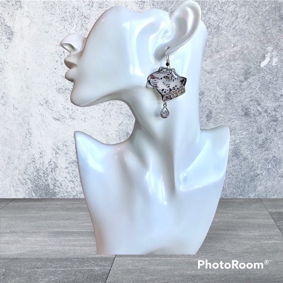 Handpainted snow leopard face earrings with rhinestones sterling wires big cats - Picture 2 of 7